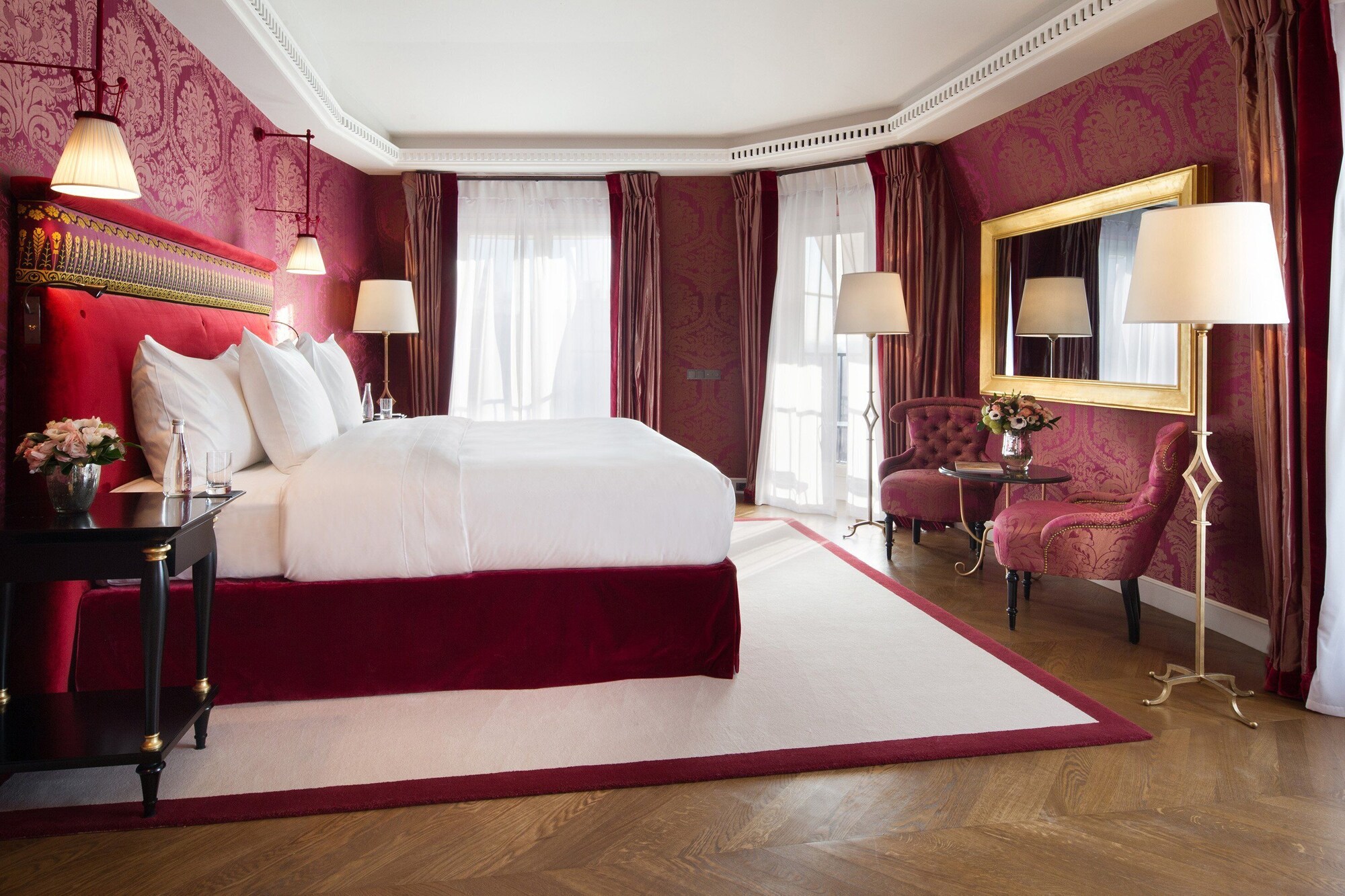 IMPERIAL, SUITE