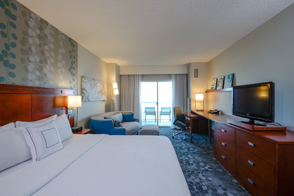 Courtyard Ocean City Oceanfront 12/25