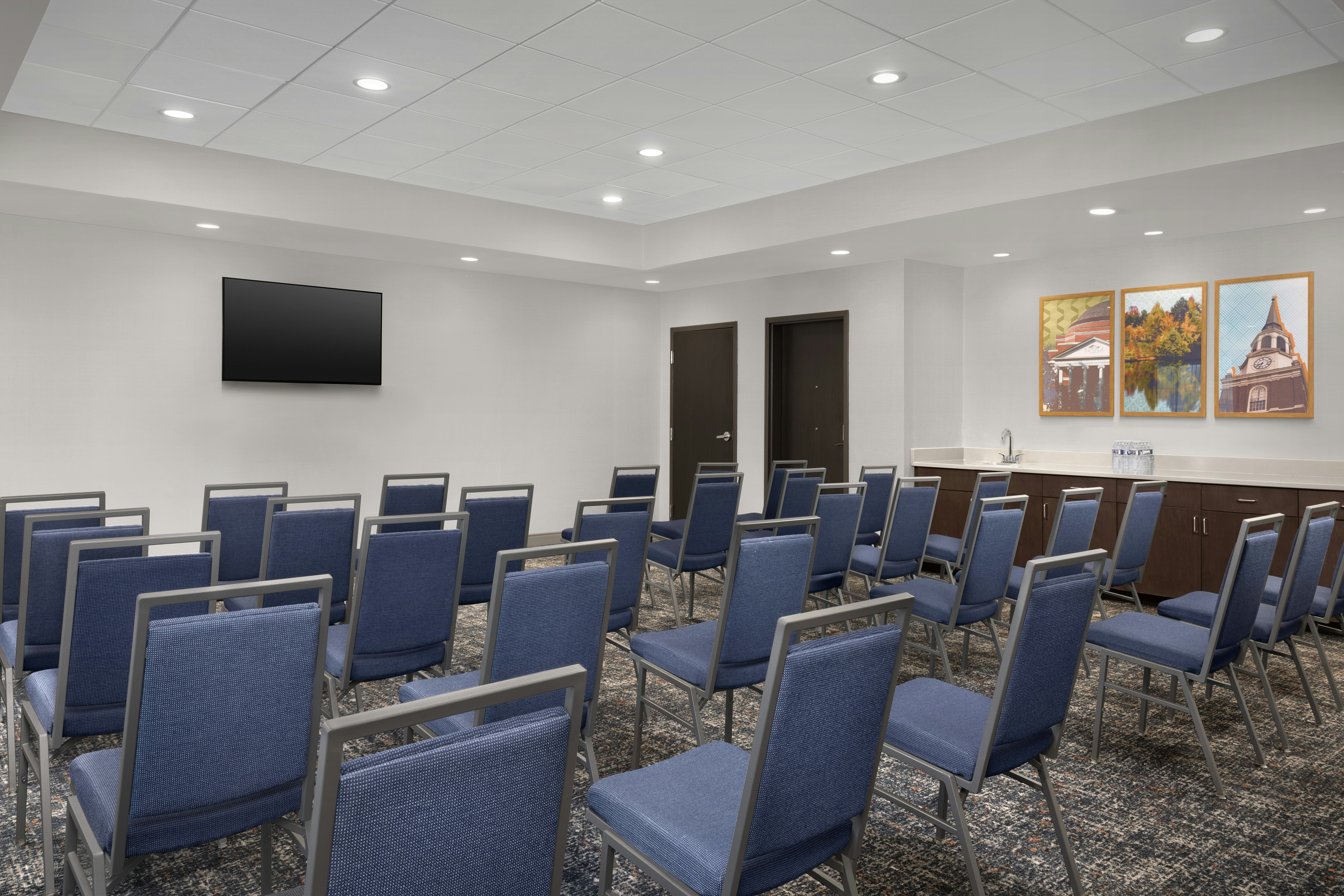 Hampton Inn Kernersville 52/68