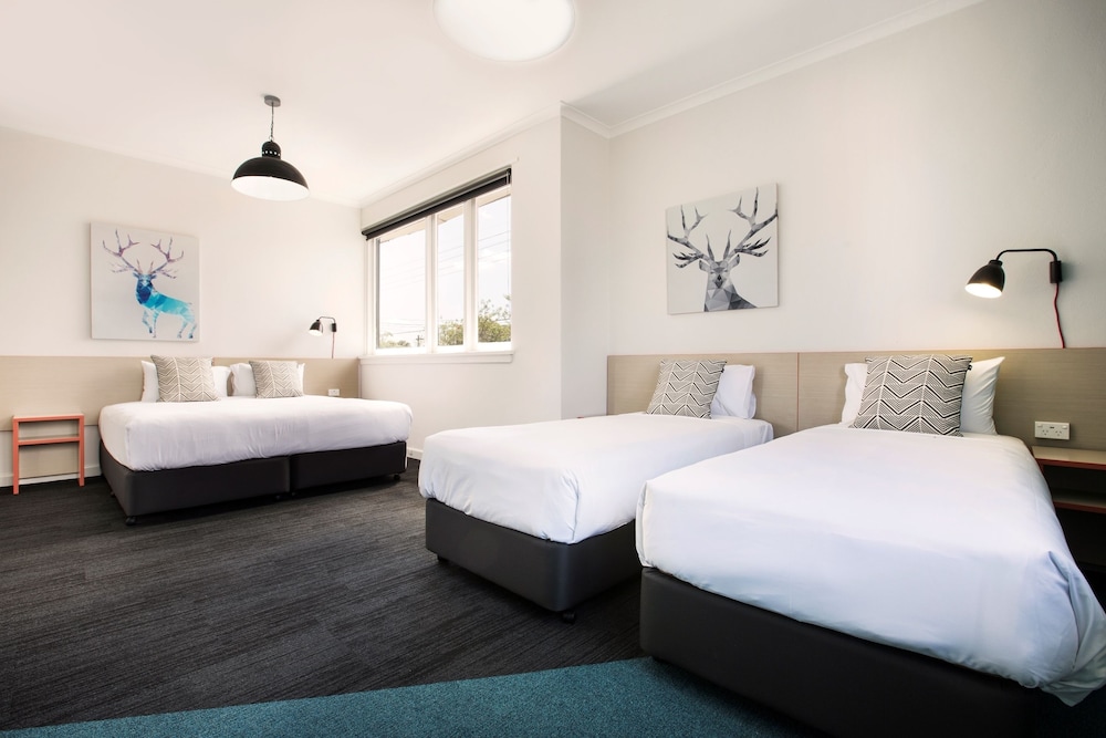 Greenacre Hotel 13/53