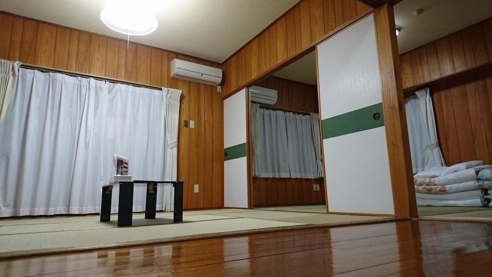 Kokusai Towns Inn 7/72