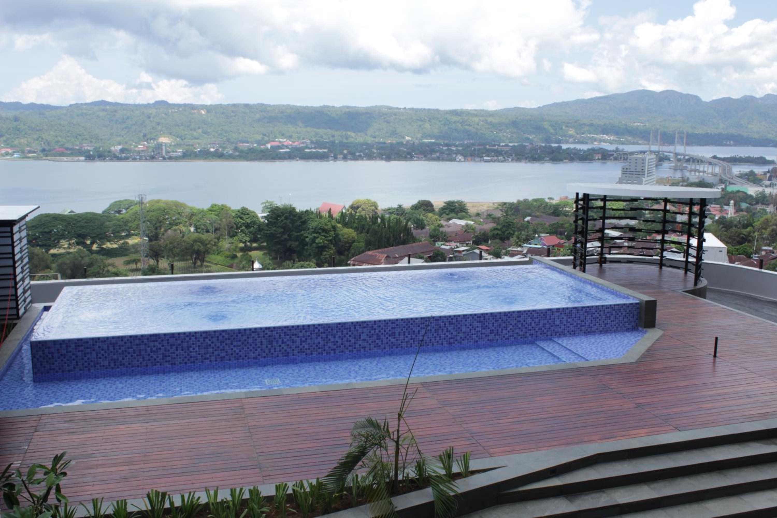 Hotel Santika Premiere Ambon 30/51
