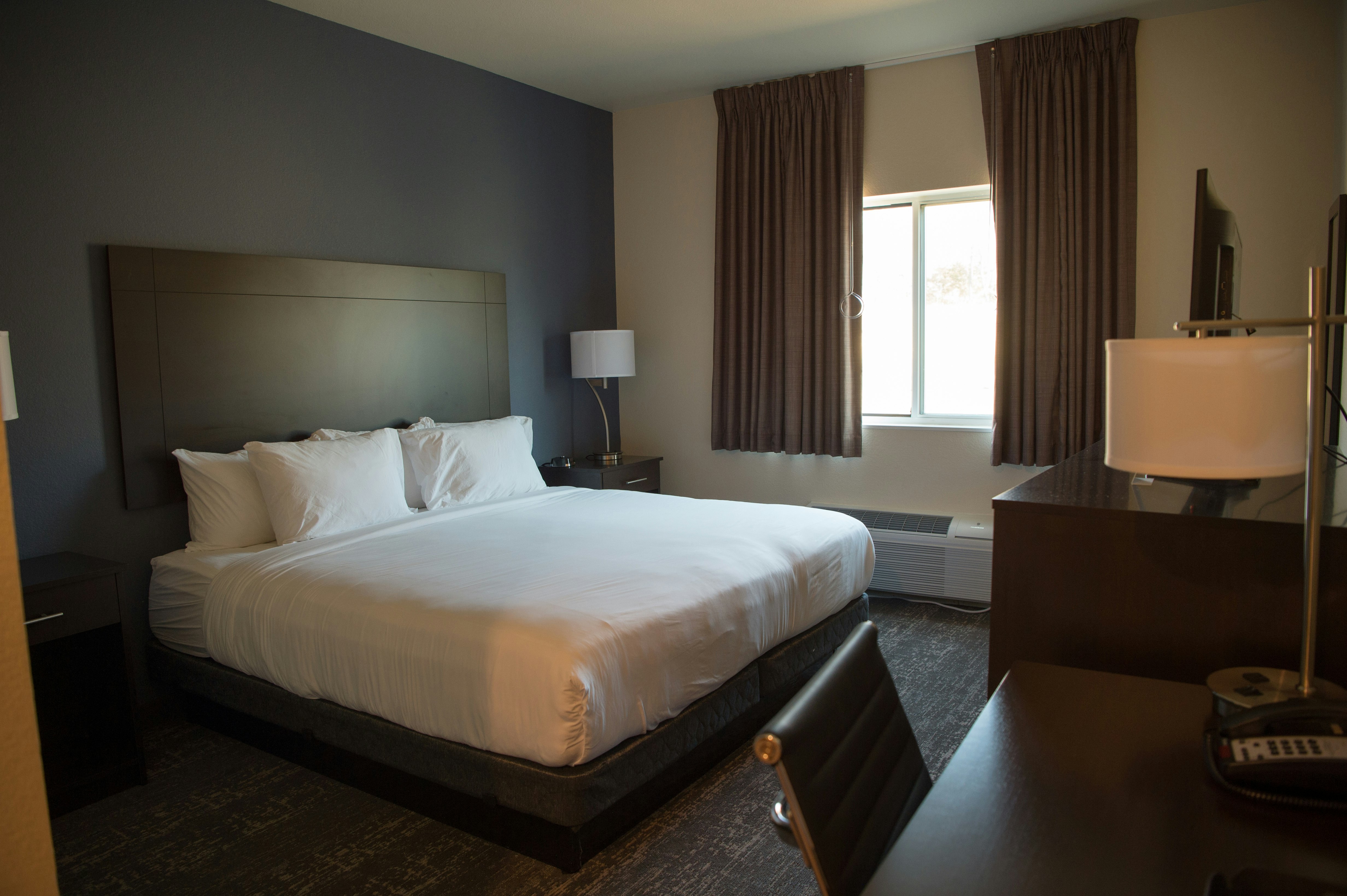 Cobblestone Inn & Suites - Forest City 5/33
