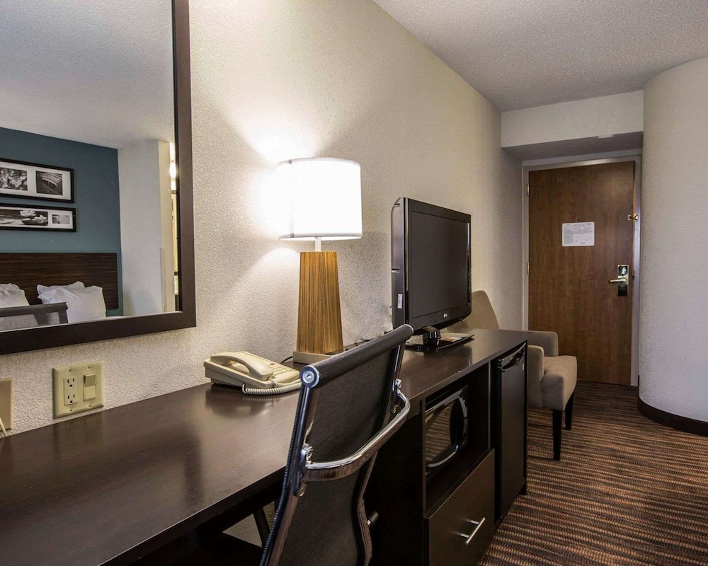 Sleep Inn Greensboro Airport photo2