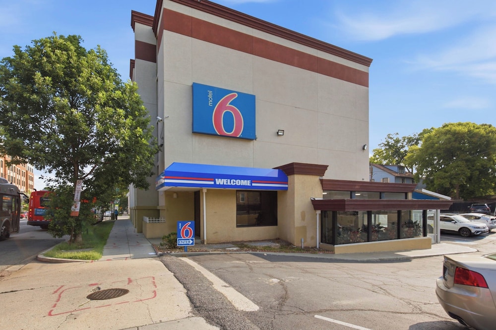 Motel6 Washington, DC 59/66