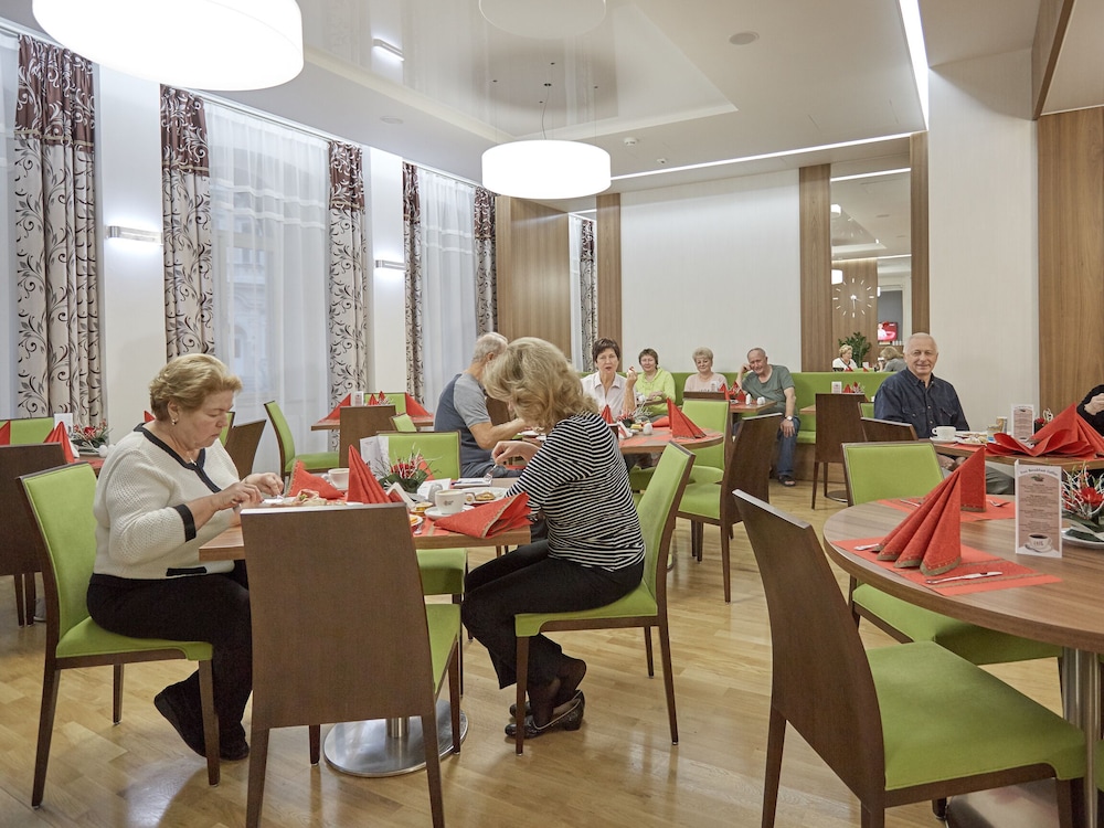 Spa Hotel Iris 52/56