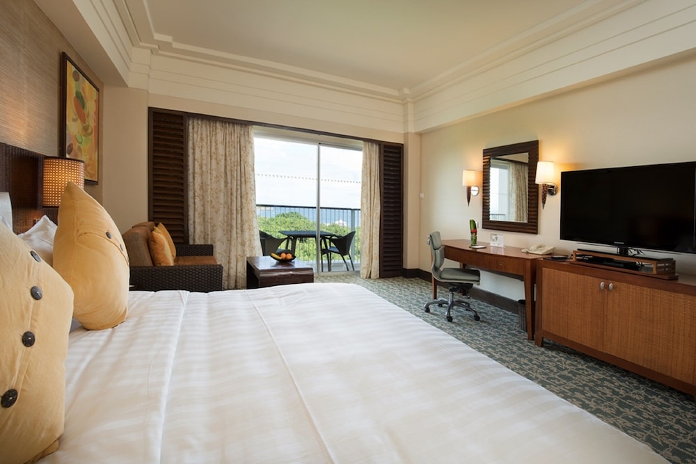 Shangri-La Mactan, Cebu 9/50
