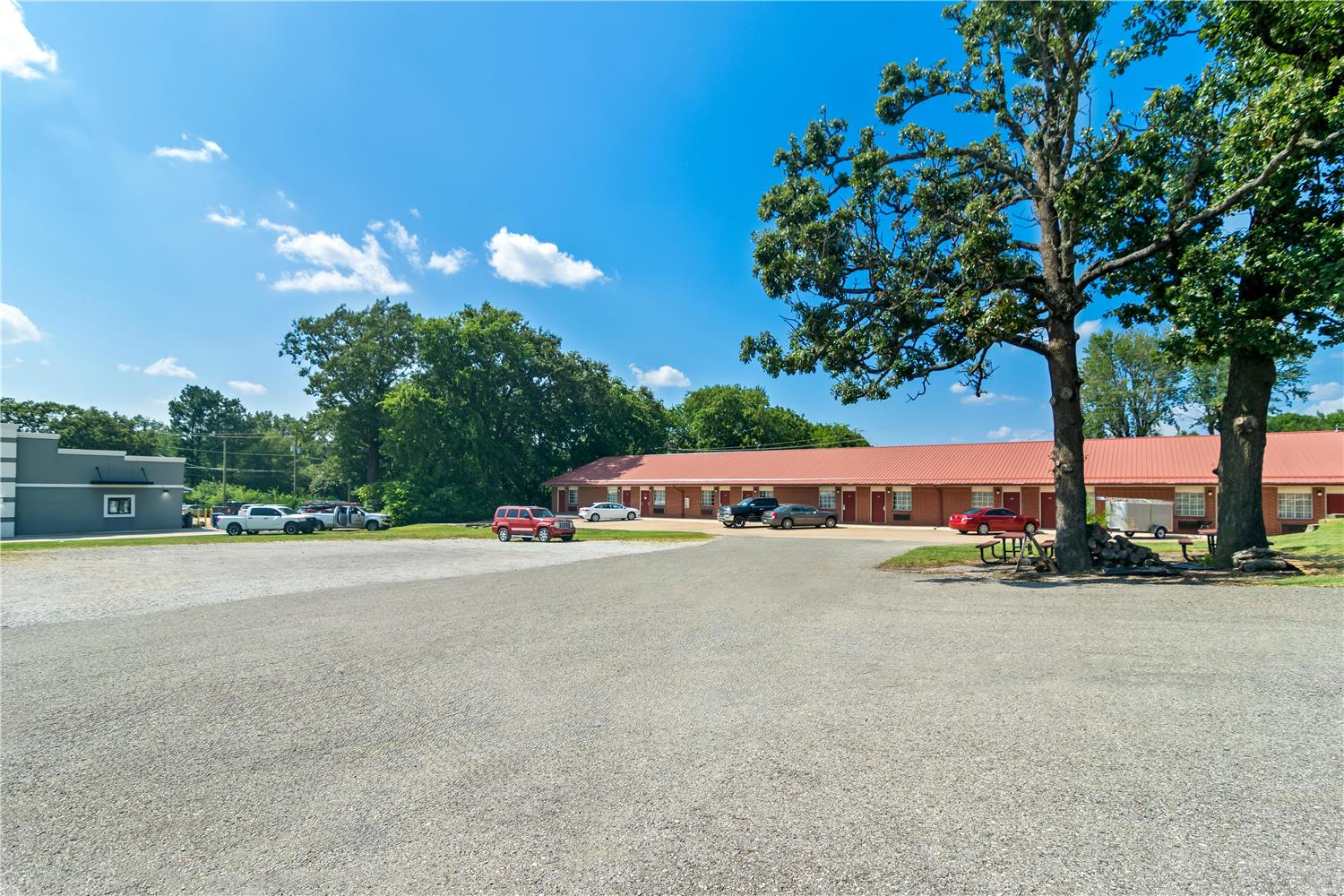 Americas Best Value Inn Suites Siloam Springs 23/26