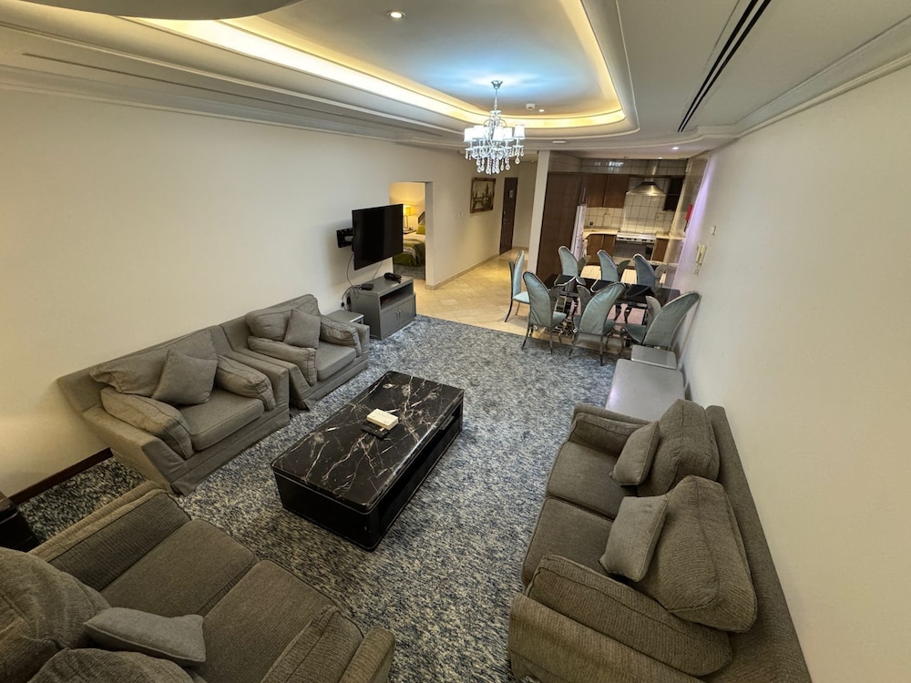 ثلاثة وستون أجنحة فندقية(Sixty Three Hotel) 34/50