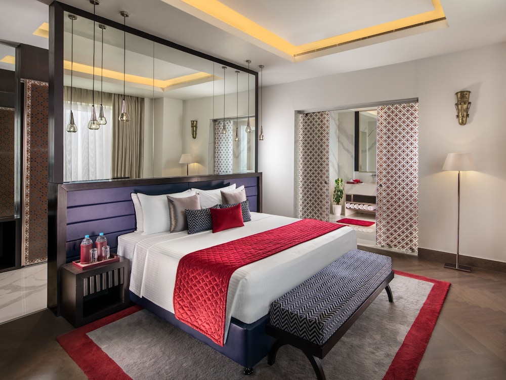 Sandal Suites Op. By Lemon Tree Hotels 11/50