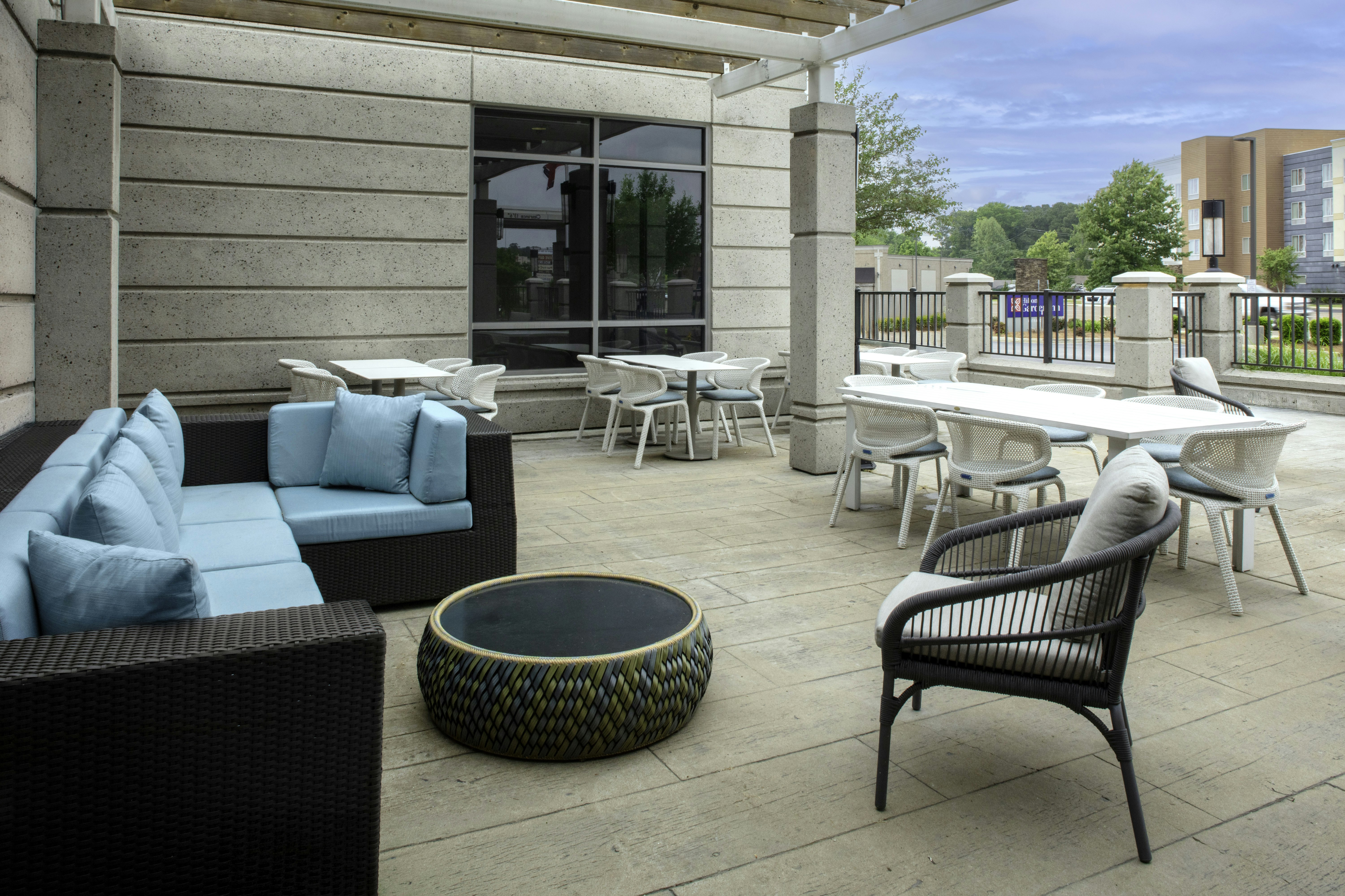 Hilton Garden Inn Jackson Tn 40/83