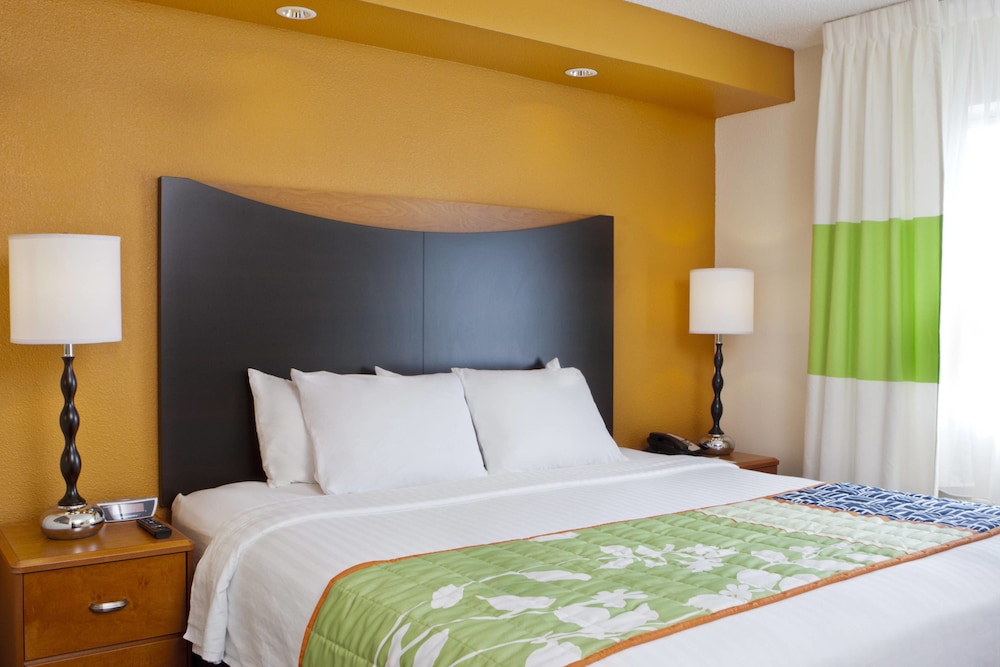Fairfield Inn Suites Memphis East 4/21