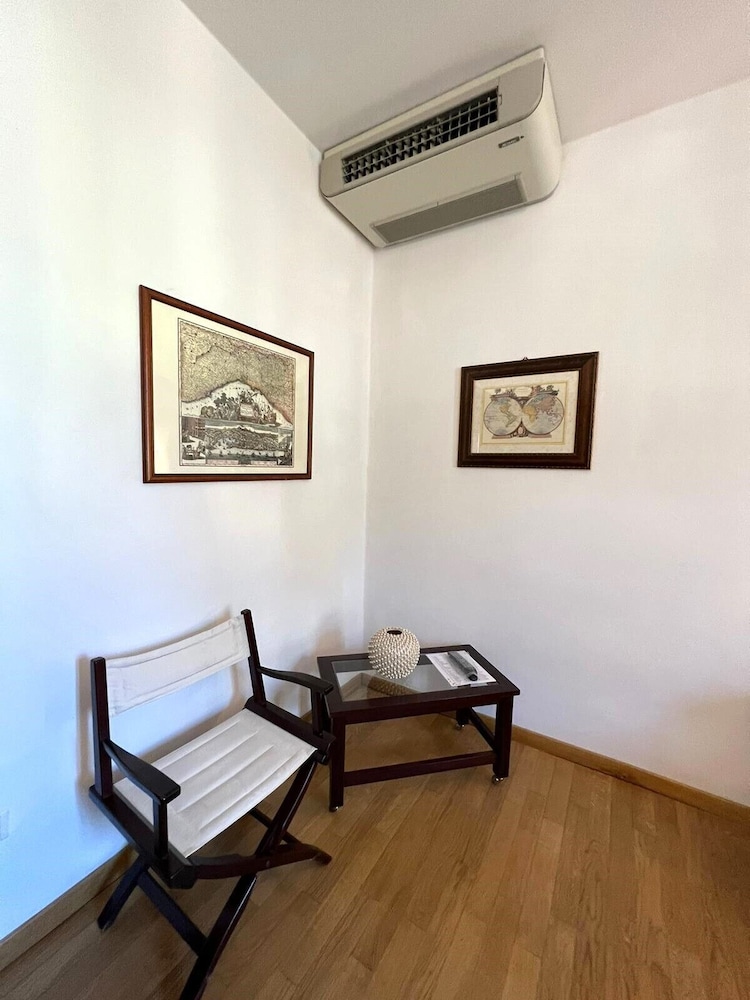 HOTEL CLELIA 19/38