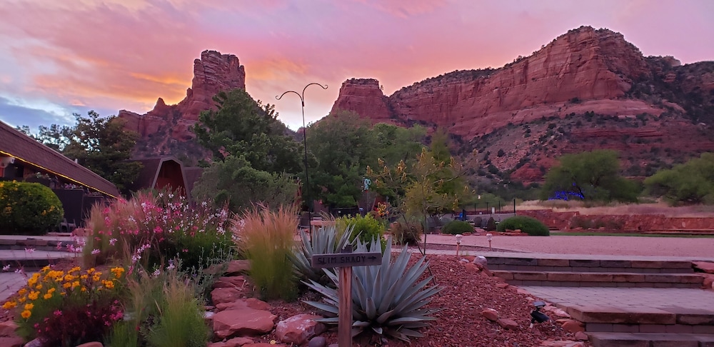 Red Agave Resort 36/50