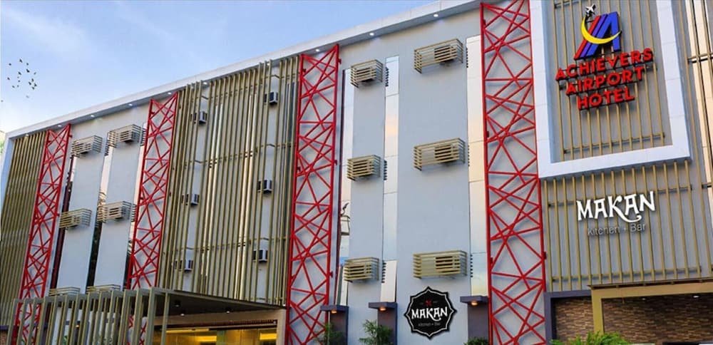 Achievers Airport Hotel 1/46