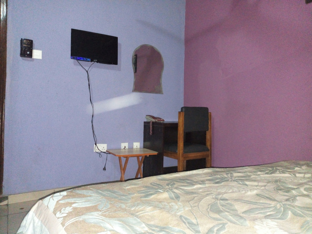 Solochus Hotel & Suites 9/12
