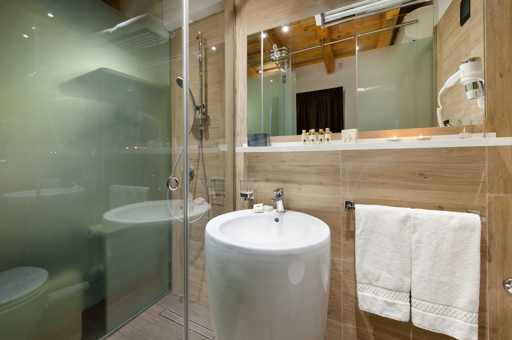 ECONOMY, DOUBLE BED, TERRACE, SMALL