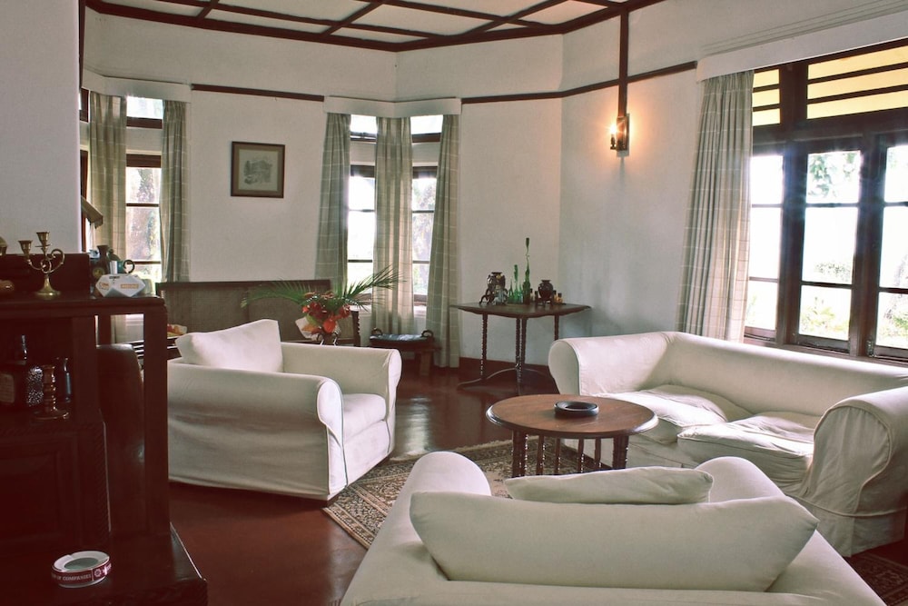 Ancoombra Tea Estate Bungalow 18/38