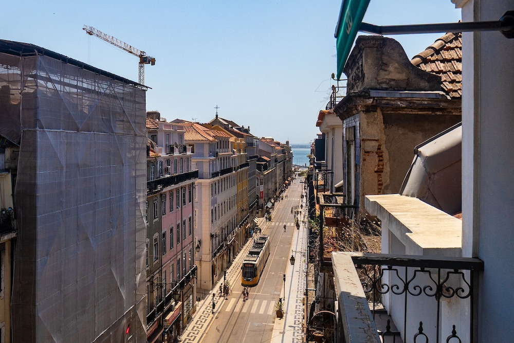 Villa Baixa Lisbon Luxury Apartments 43/50