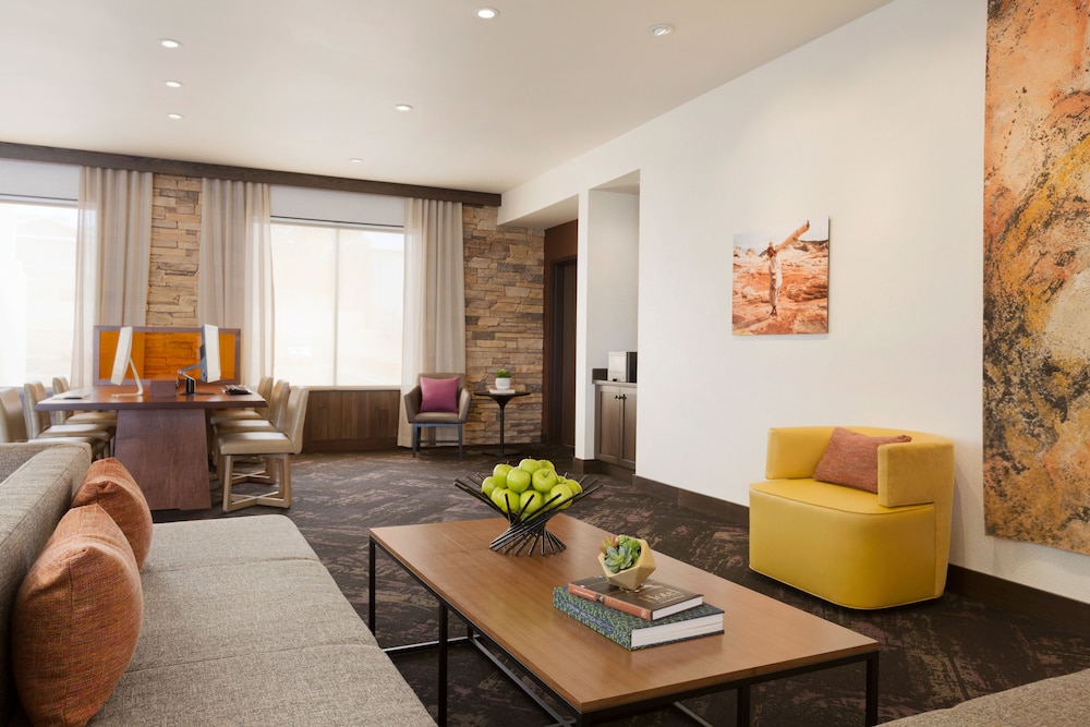 Hyatt Place Page/Lake Powell 32/64