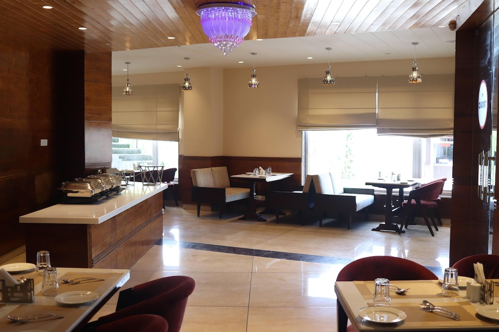 Mastiff Hotel Dalhousie 27/31