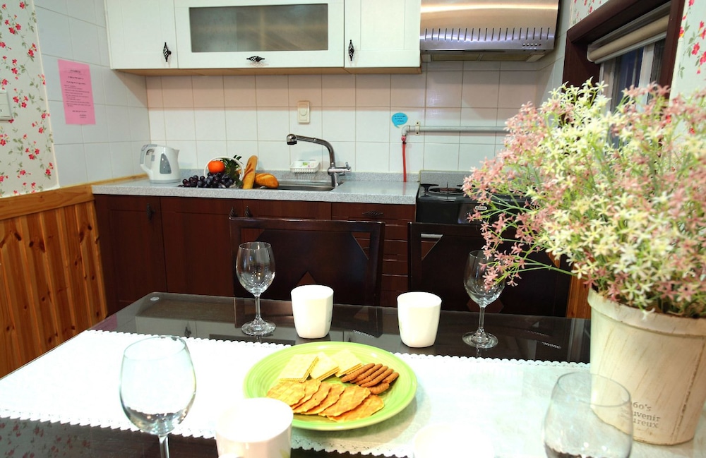 Taean Petit Maison Pension 38/50