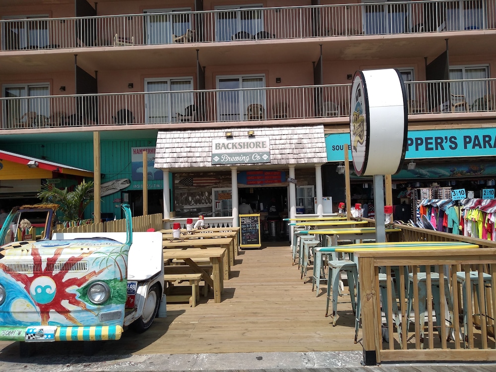 Americana Hotel Oceanfront 53/68