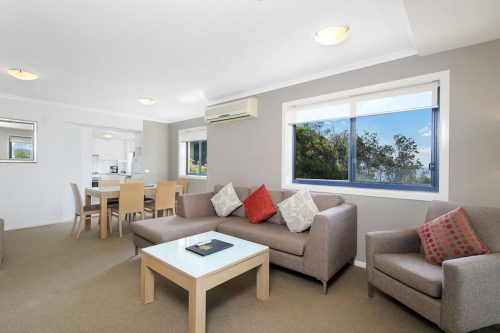 South Pacific Apartments 20/30