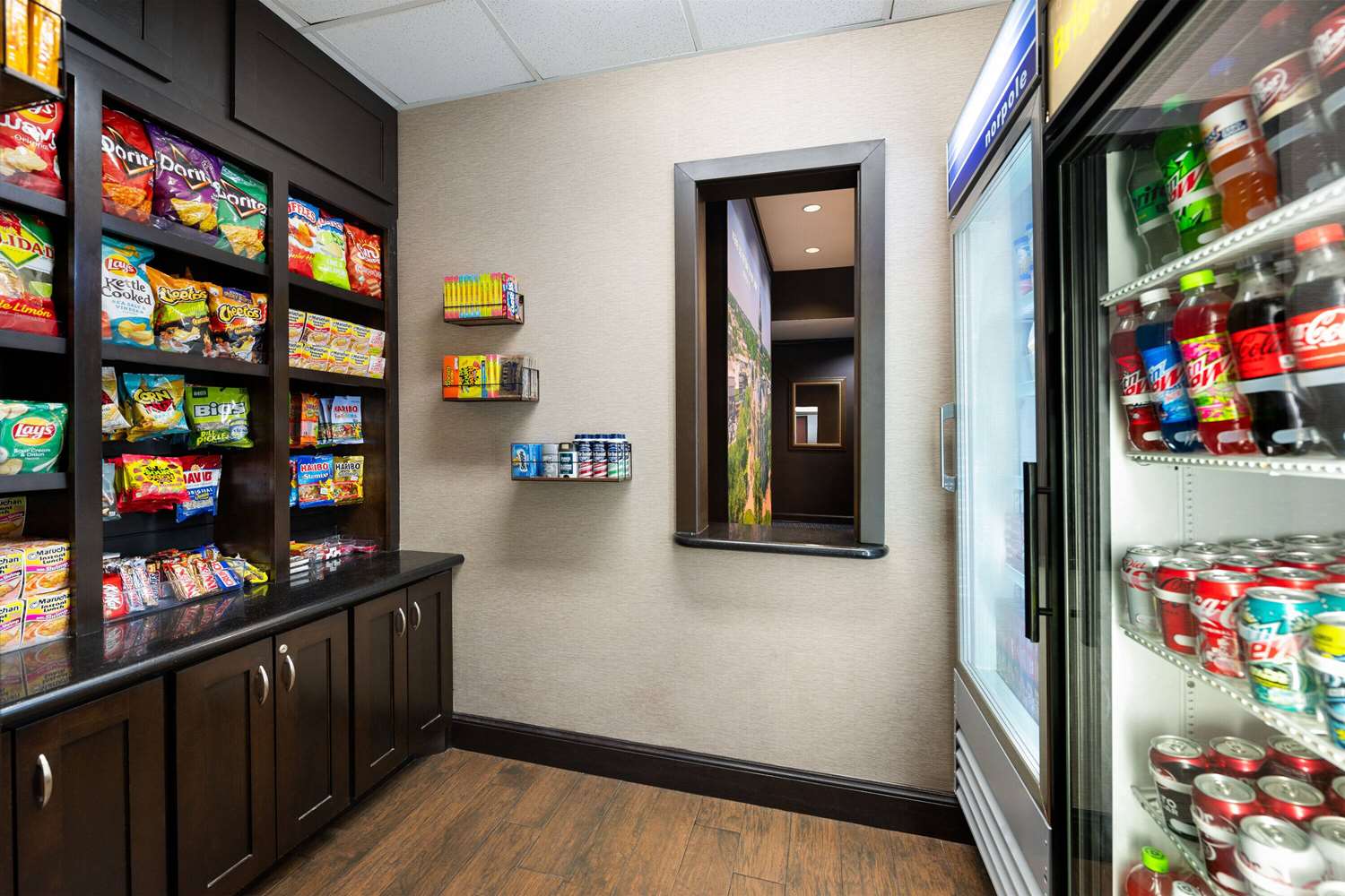 La Quinta Inn & Suites by Wyndham Denton - University Drive 7/41