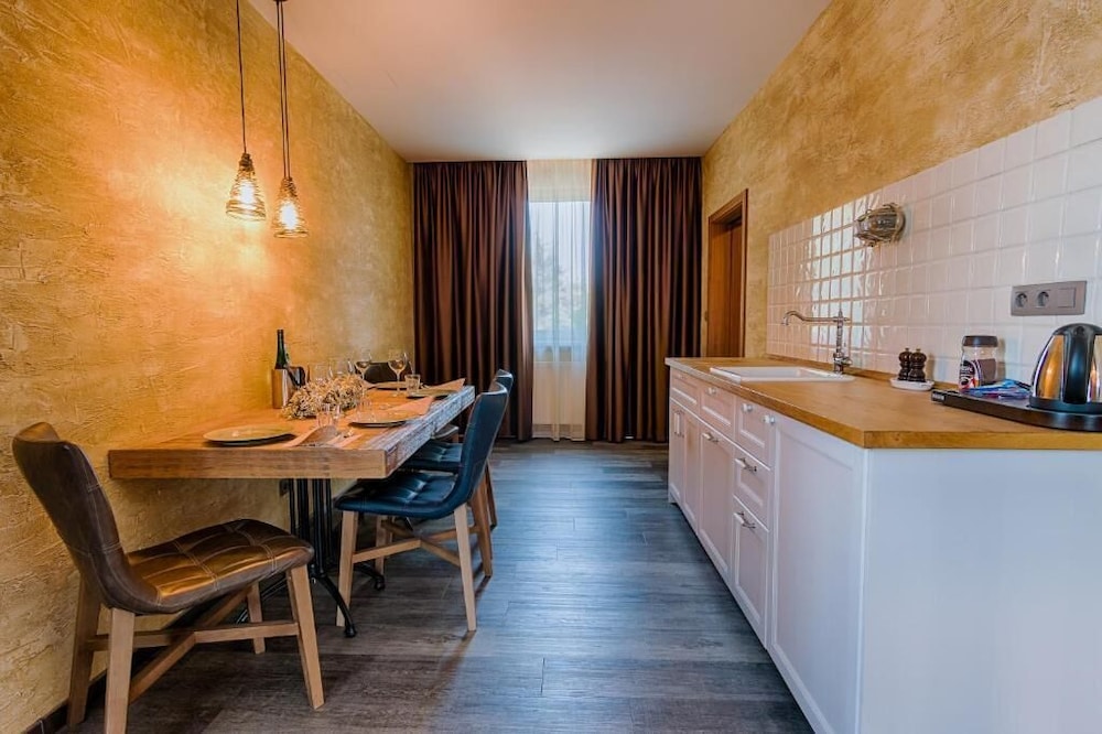 Hotel Berg 5/50