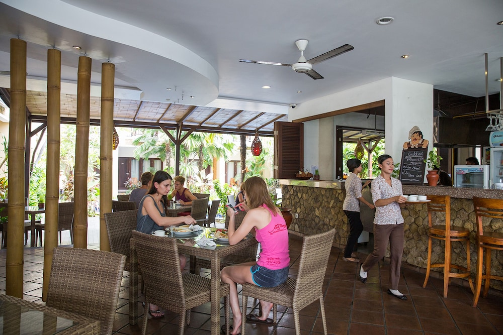SURIS BOUTIQUE HOTEL 37/50