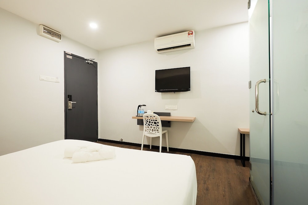 Standard, King Bed