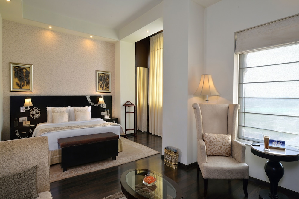 HOTEL NOORMAHAL 12/41