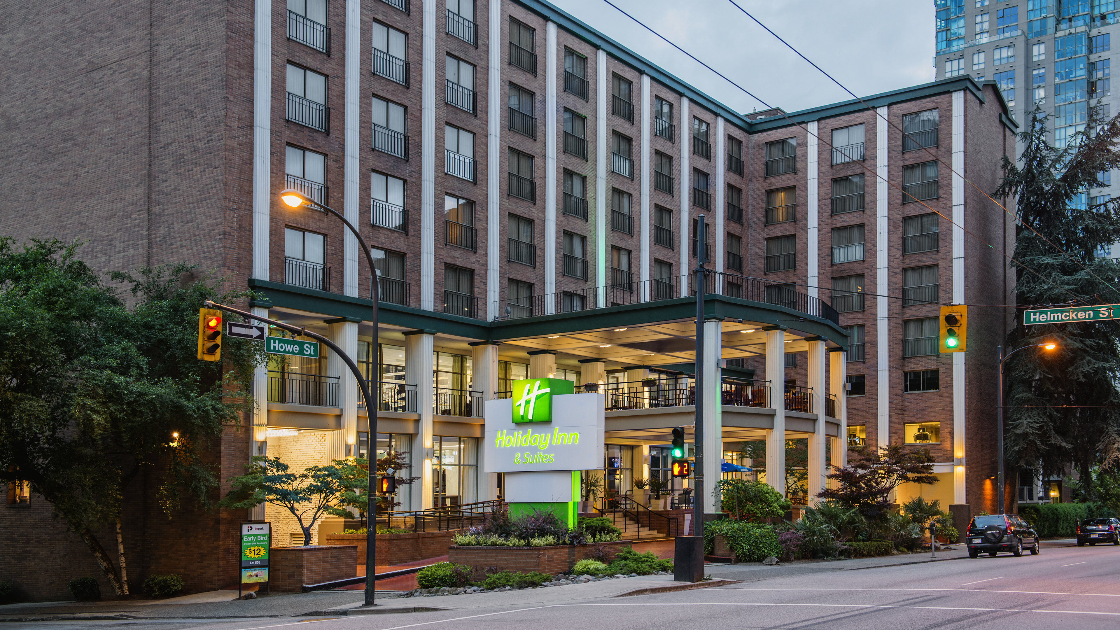 HOLIDAY INN HOTEL AND SUITES VANCOUVER DOWNTOWN 64/73