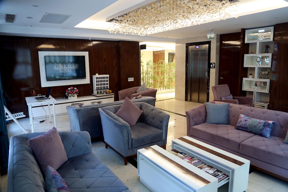 Seven Deep Hotel 35/42
