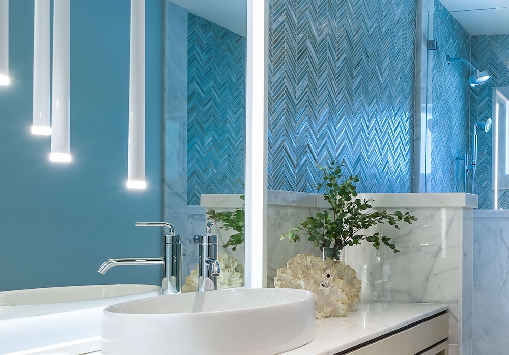 Oceana Santa Monica, LXR Hotels and Resorts 10/65