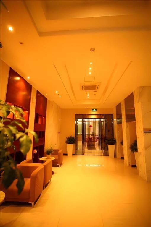 City Comfort Inn Wuhan Sanjiaohu Metro Station 44/50