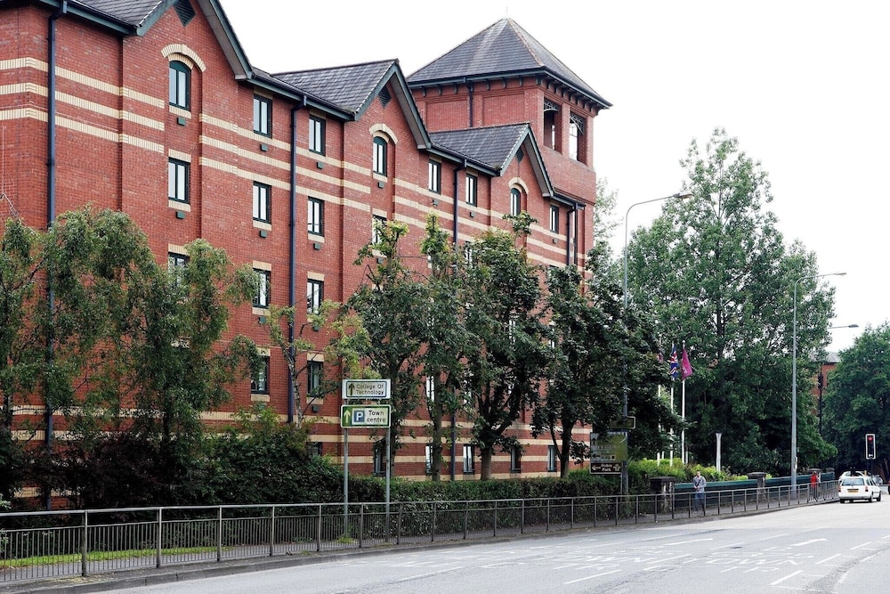 Wigan Oak Hotel by Belvilla in WIGAN