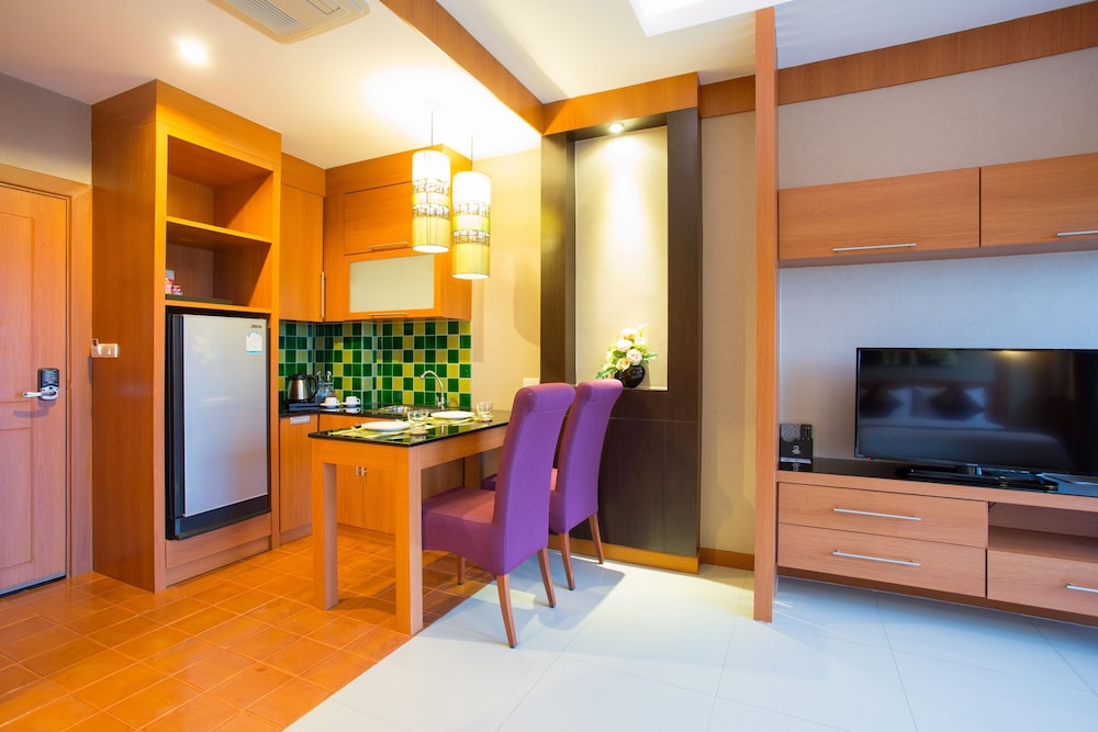 Romantic Khon Kaen Hotel 37/52