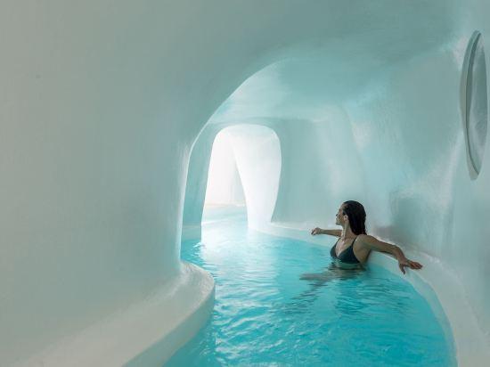 Pool, River, Suite