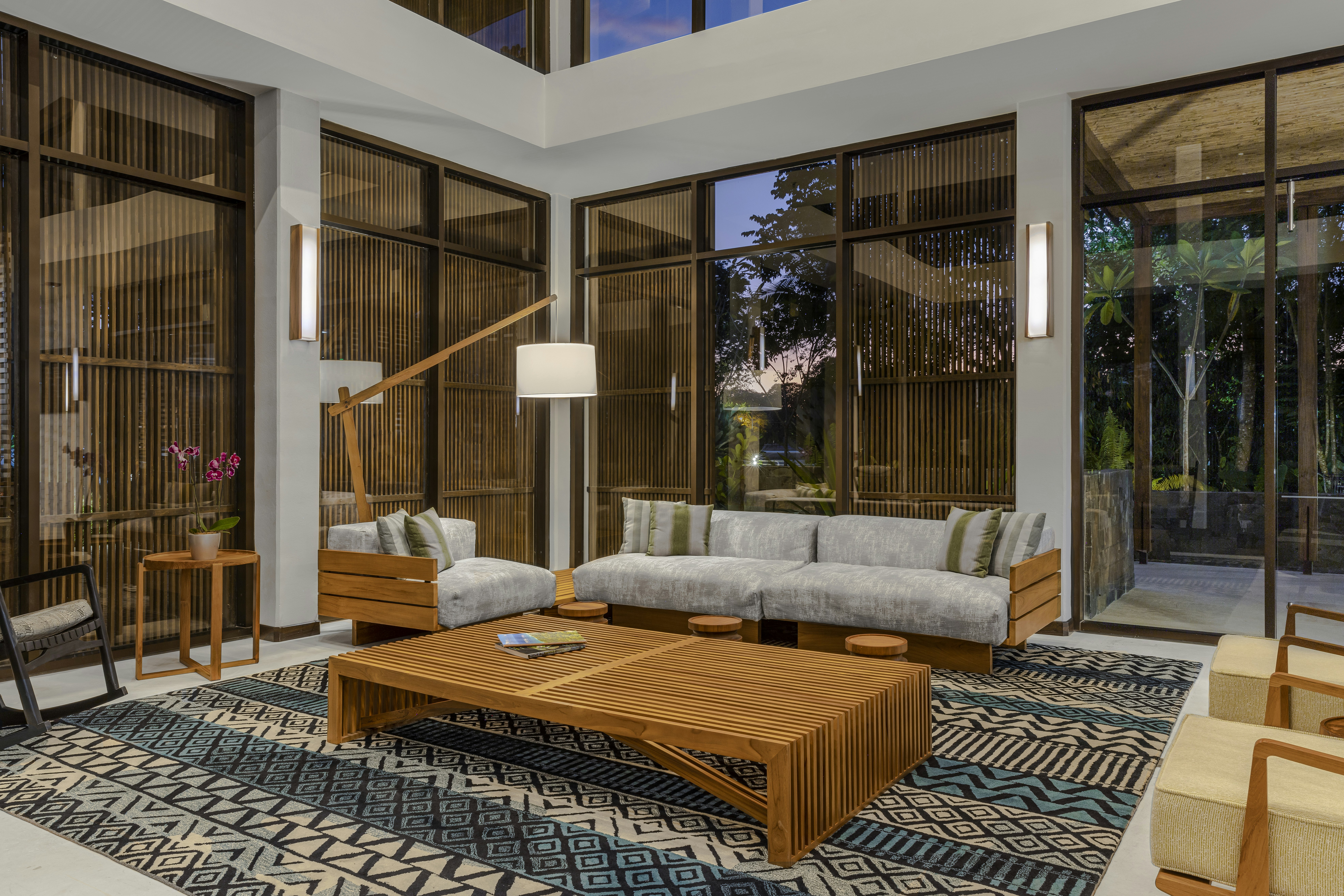 Botanika Osa Peninsula, Curio Collection by Hilton 13/73