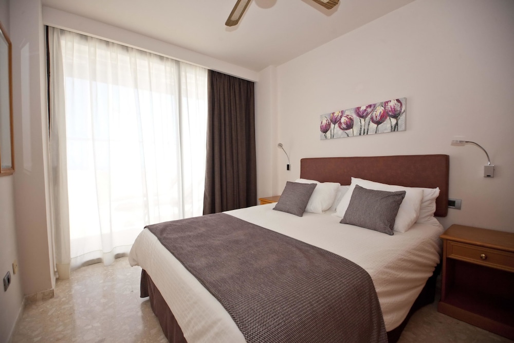 ROYAL SUN RESORT 15/74