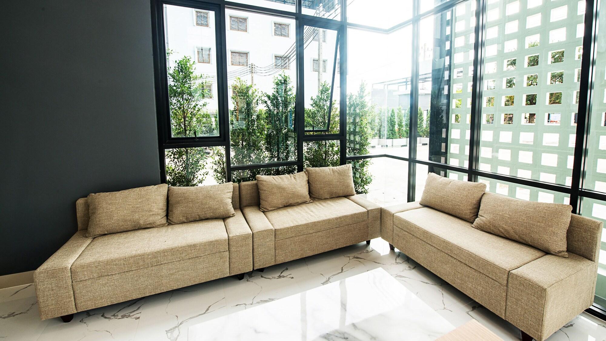 B2 Mae Sot Premier Hotel 18/24