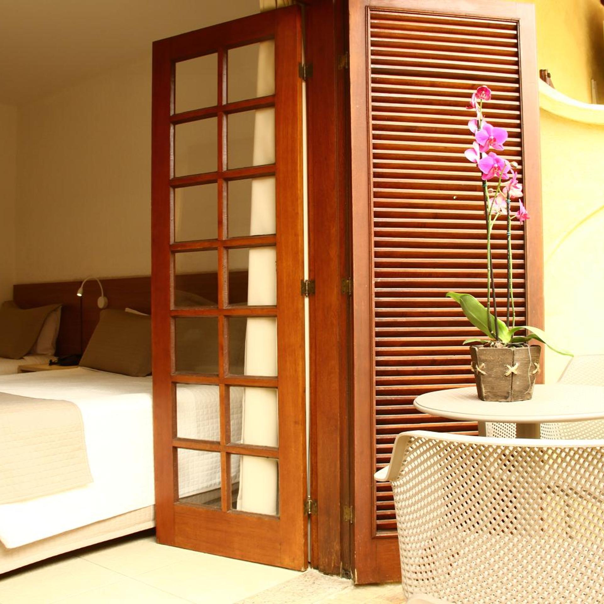 Beach Hotel Cambury 34/60