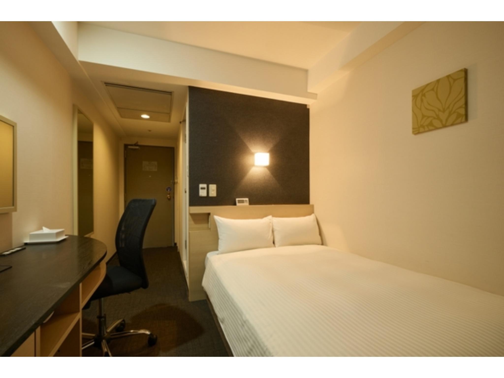 Semi Room