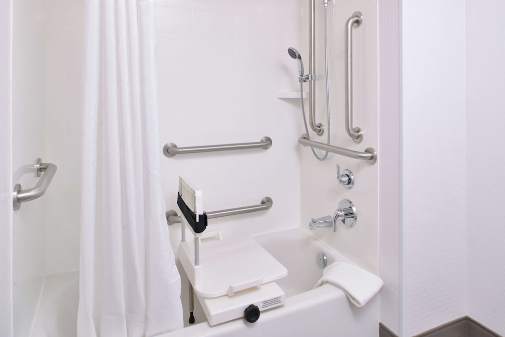 Hampton Inn & Suites St. Paul Oakdale/Woodbury 9/43