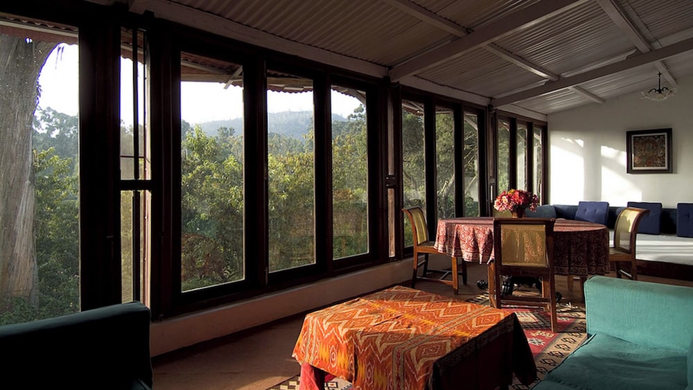 Neemrana S Wallwood Garden 18/28