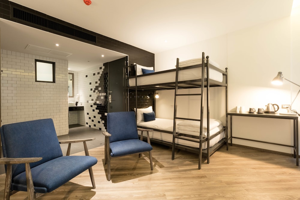 Klub Hotel Bangkok 48/65