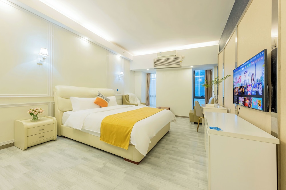 Private-Enjoyed Home ApartHotel - R&amp;F Stanley Apartment 17/50