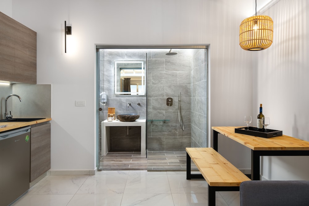 L&C Boutique Apartments 9/46